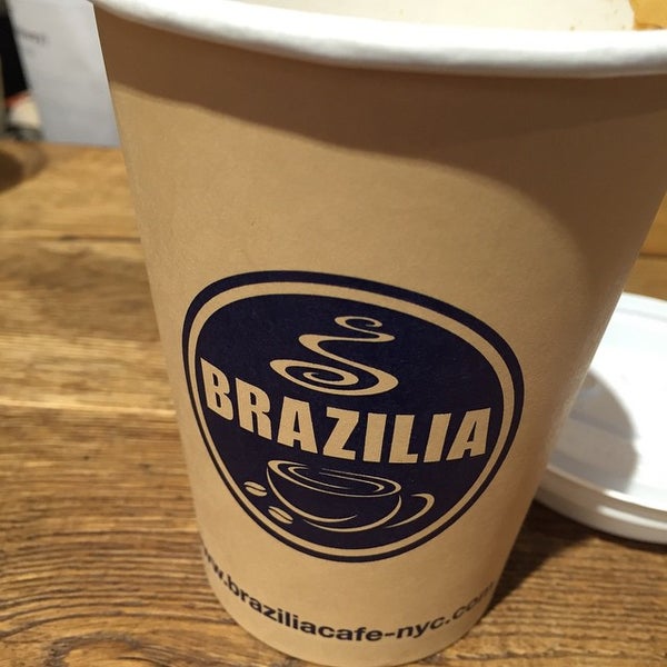 5/18/2015 tarihinde Cesar C.ziyaretçi tarafından Brazilia Cafe'de çekilen fotoğraf