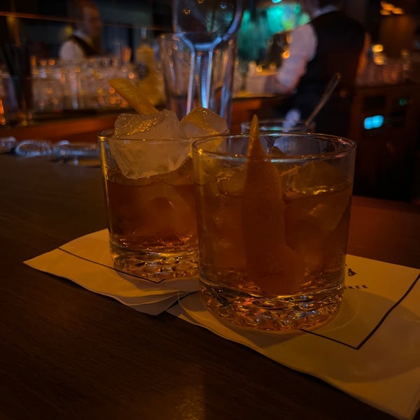 Foto tirada no(a) Bryant&#39;s Cocktail Lounge por keith s. em 4/8/2023