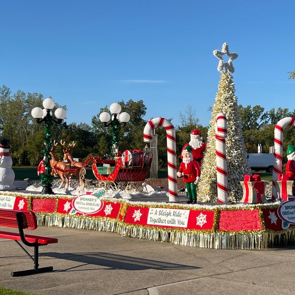 Photo taken at Bronner&#39;s Christmas Wonderland by keith s. on 10/3/2022
