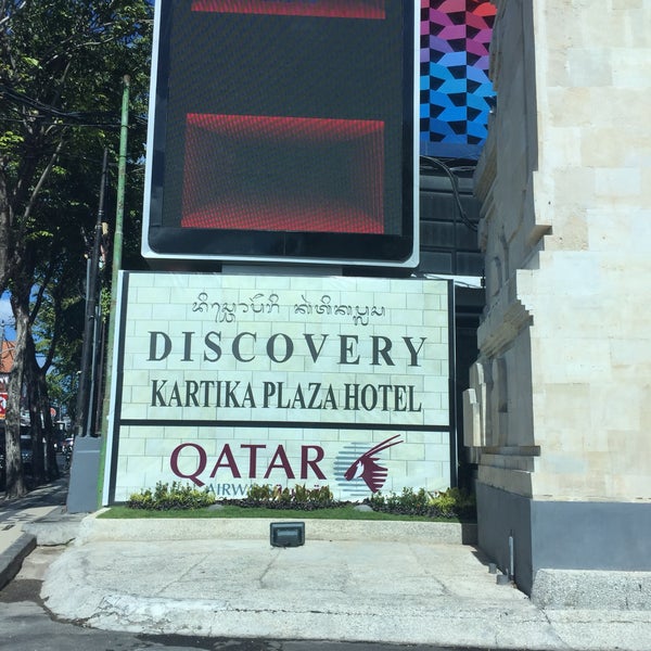 Das Foto wurde bei Discovery Kartika Plaza Hotel von Wahyu B. am 6/28/2019 aufgenommen