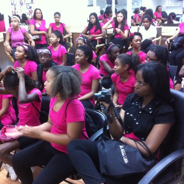 Gwynnis Mosby Makeup Academy School - Gwynnis Mosby Makeup Academy Gwynnis Mosby Makeup Academy School - Gwynnis Mosby Makeup Academy