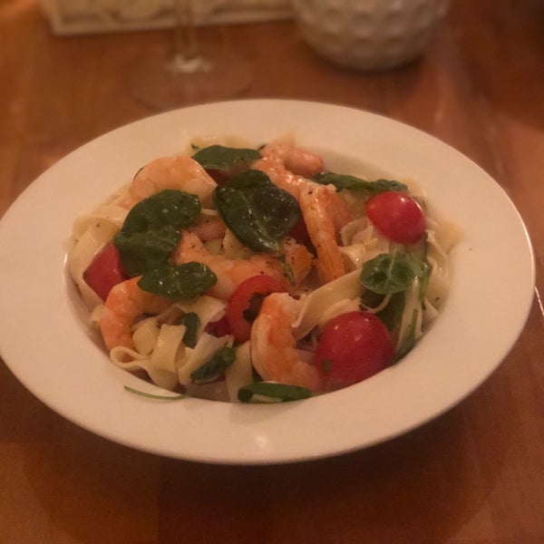 Amazing pasta with prawns, really tasty! Try with a glass of white wine