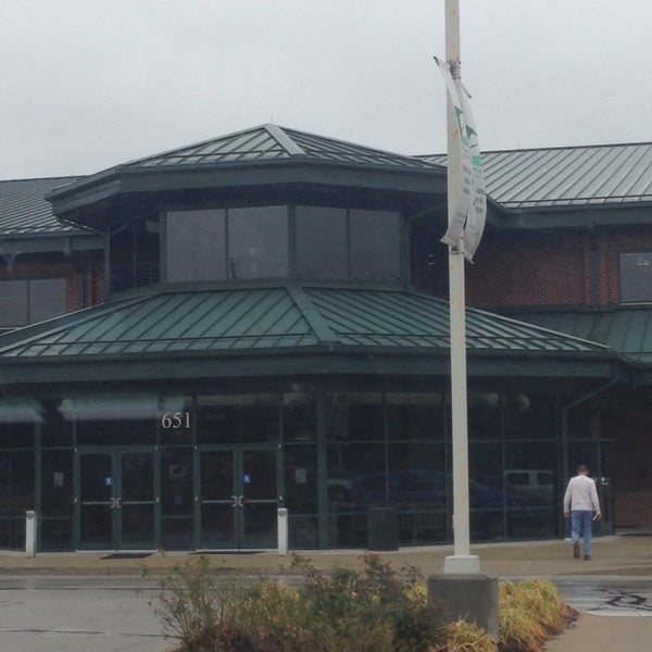 Plainfield Recreation and Aquatic Center Pool in Plainfield