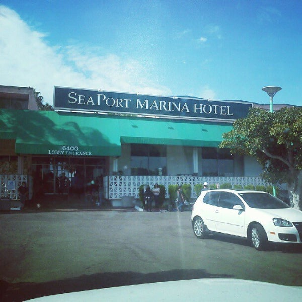 รูปภาพถ่ายที่ SeaPort Marina Hotel โดย Austin A. เมื่อ 9/29/2012