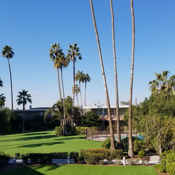 Photo taken at Hotel Valley Ho by Stacy on 2/17/2019