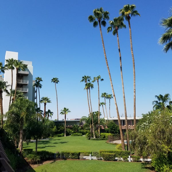 Photo taken at Hotel Valley Ho by Stacy on 8/12/2018
