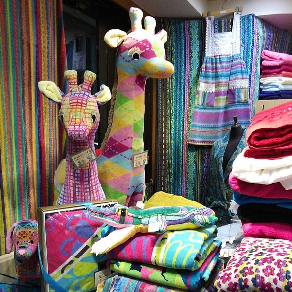 タオルサロン カラカラ 横浜元町店 Gift Shop In 元町