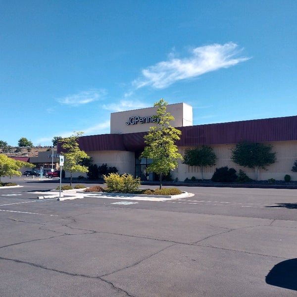 Lewiston Center Mall Shopping Mall