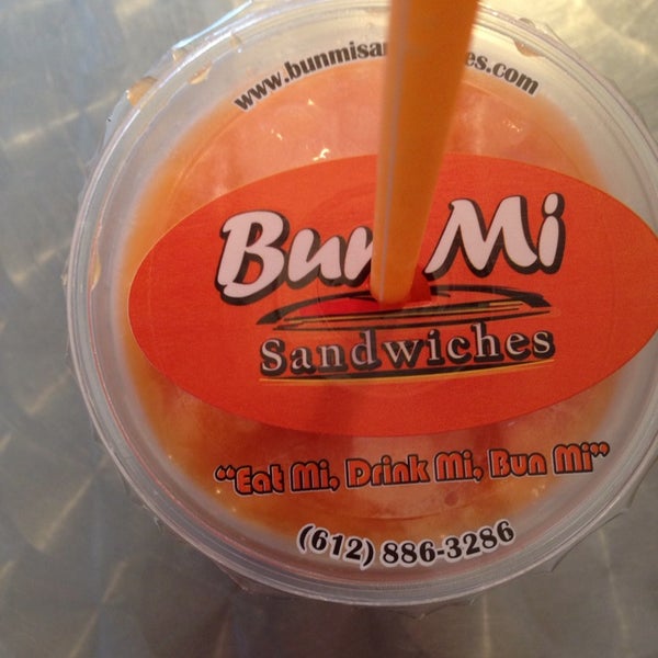 6/1/2014にstudioLがBun Mi Sandwichesで撮った写真