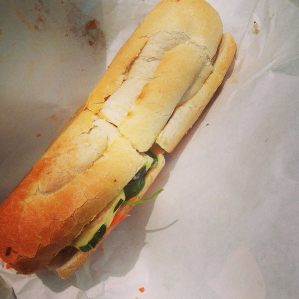 6/5/2014にstudioLがBun Mi Sandwichesで撮った写真