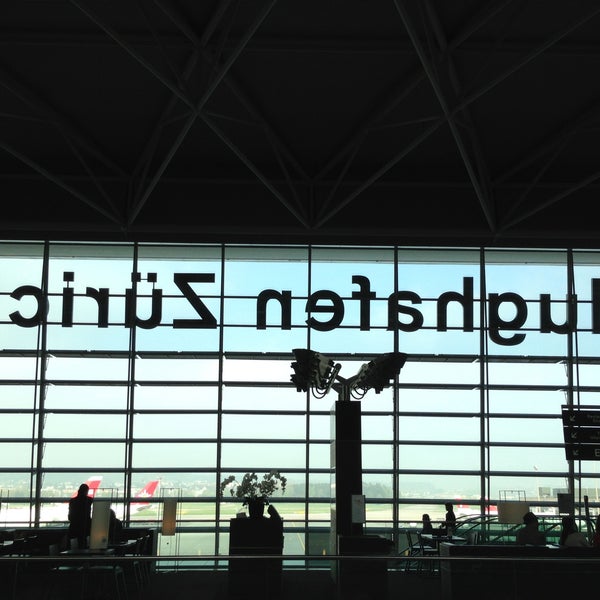5/1/2013にArturo S.がチューリッヒ空港 (ZRH)で撮った写真