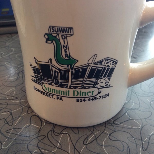 Photo taken at Summit Diner by InkedPixie on 10/19/2014