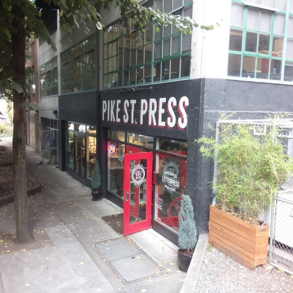 Foto scattata a Pike Street Press da daniel il 8/12/2014
