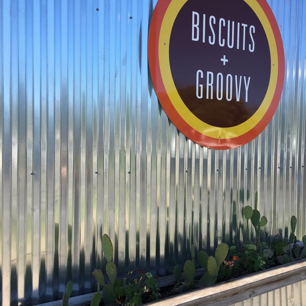 Photo taken at Biscuits + Groovy by Tiburon M. on 3/14/2016