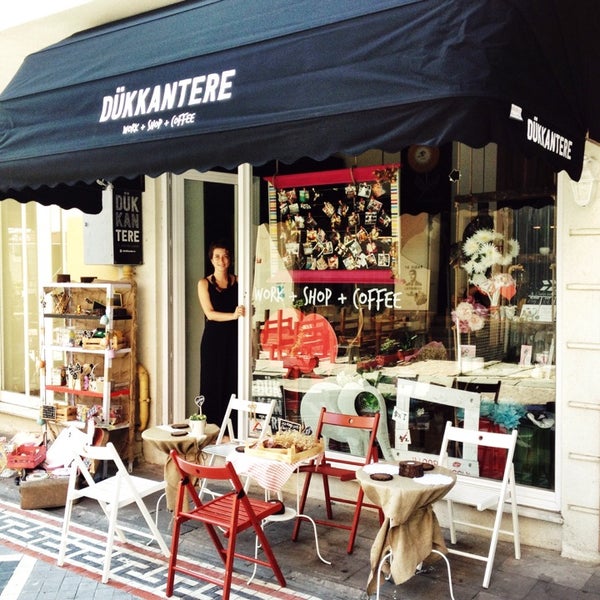 8/25/2014 tarihinde Baris O.ziyaretçi tarafından DukkanTere Work &amp; Shop &amp; Coffee'de çekilen fotoğraf