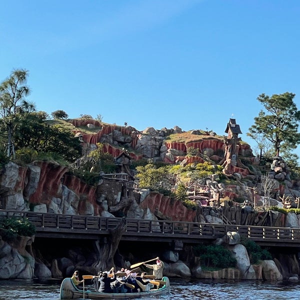 ビーバーブラザーズのカヌー探検 Beaver Brothers Explorer Canoes 13 Tips From 1258 Visitors ビーバーブラザーズのカヌー探検 Beaver Brothers Explorer Canoes 13 Tips From 1258 Visitors