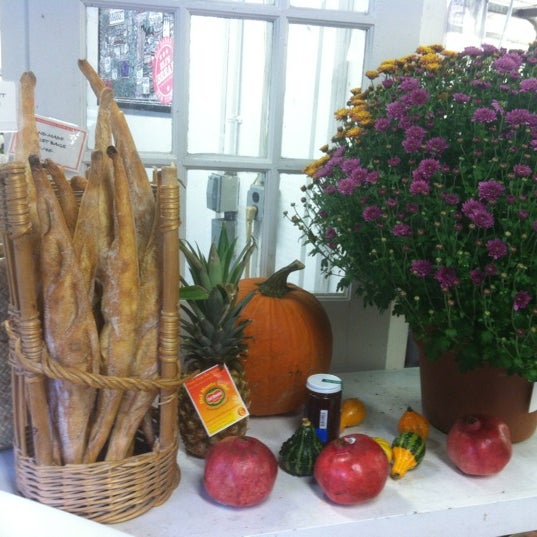 Foto scattata a Amagansett Farmers Market da ᴡ R. il 9/29/2012