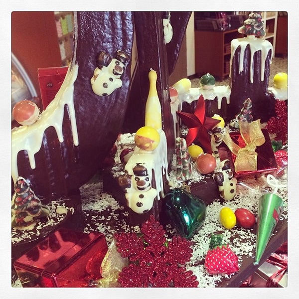 Elit Çikolata Fabrika Satış Mağazası Namık Kemal 267 ziyaretçidan