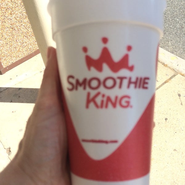 Photo taken at Smoothie King by Jill O. on 4/16/2016