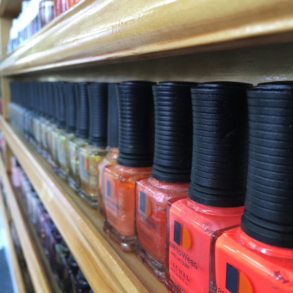 Eden Nails Nail Salon in Woodland Park