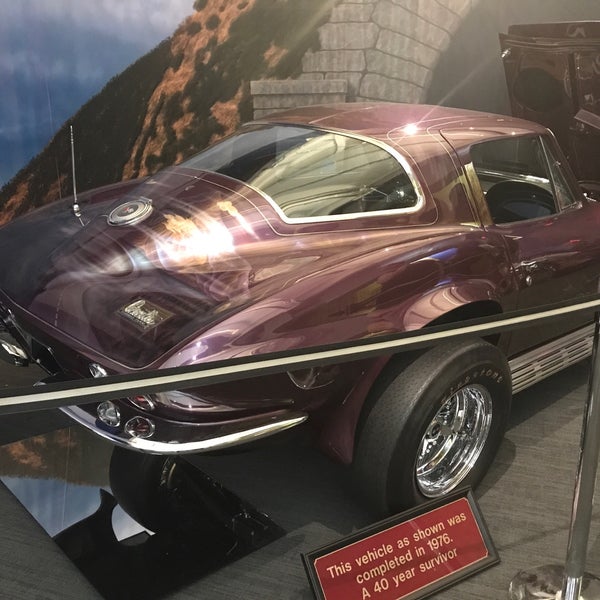 รูปภาพถ่ายที่ National Corvette Museum โดย AngieJ . เมื่อ 5/28/2018