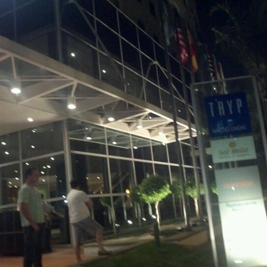 รูปภาพถ่ายที่ TRYP São Paulo Nações Unidas Hotel โดย Eloy K. เมื่อ 9/19/2012