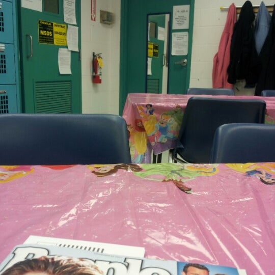 Photos at Toys"R"Us (Now Closed) Toy Store in West Omaha