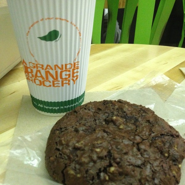A chocolate walnut cookie that's gluten free?!?  Awesome!! The honey later rocks too!