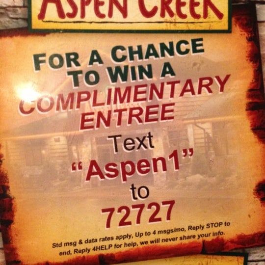 Foto scattata a Aspen Creek Grill da Jonathan T. il 10/8/2012