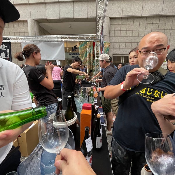 UE Square - Shopping Mall in Singapore