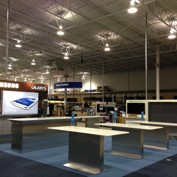 Best Buy Chesterfield Commons Chesterfield, MO