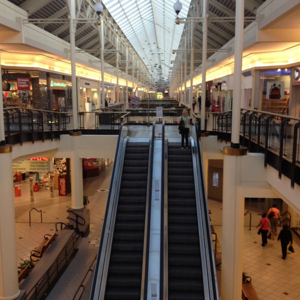 The Mall at Rockingham Park - 99 Rockingham Park Blvd