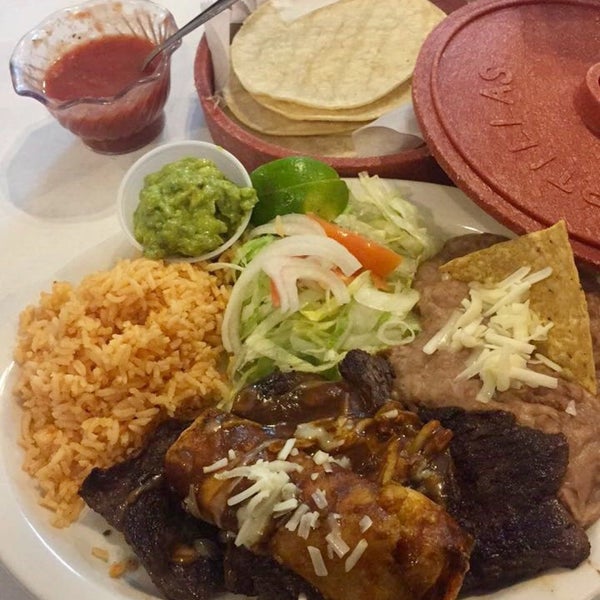 El Burrito Tapatio Mexican Restaurant