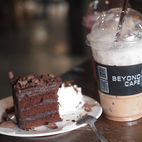 Beyond кафе. Кафе симпл бейти. Beyond кафе. Симпл спейс. Beyond кафе.