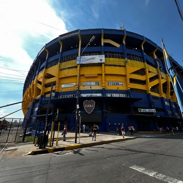 Photo taken at Estadio Alberto J. Armando &quot;La Bombonera&quot; (Club Atlético Boca Juniors) by Simon V. on 3/15/2022