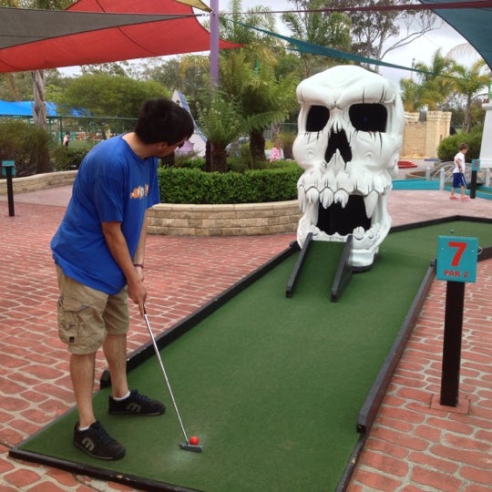 Batemans Bay Mini Golf Mini Golf Course in Batemans Bay