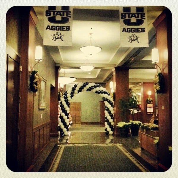 12/13/2012にKelly H.がThe Grove Hotelで撮った写真