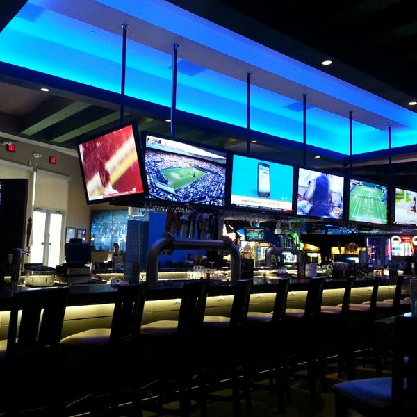 Photo taken at Dave &amp; Buster&#39;s by Kelly H. on 7/3/2013