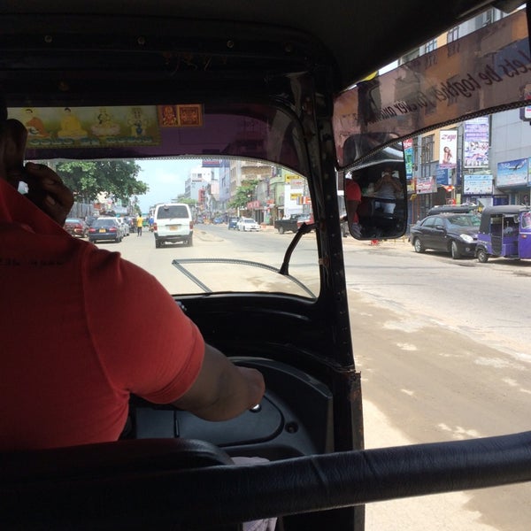 Photos at Galle Road Bambalapitiya Road in Bambalapitiya