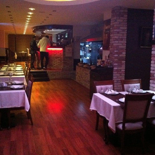Foto tirada no(a) Shominne | Restaurant Lounge Bar por BUL€NT C. em 1/10/2013