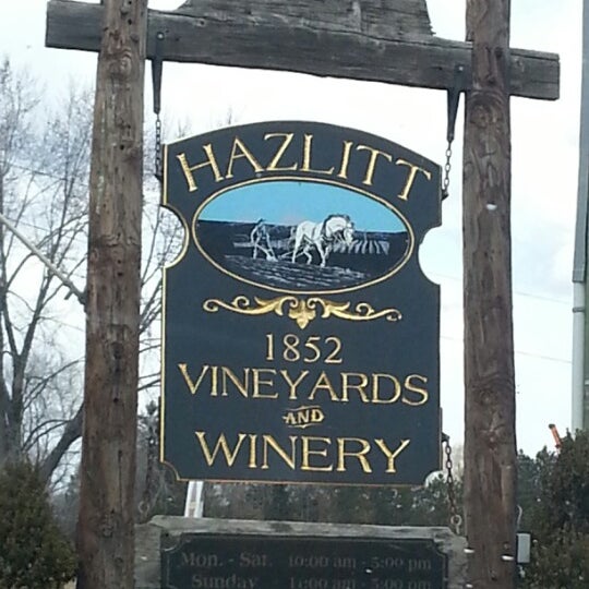 Photo taken at Hazlitt 1852 Vineyards by Donna S. on 3/27/2013