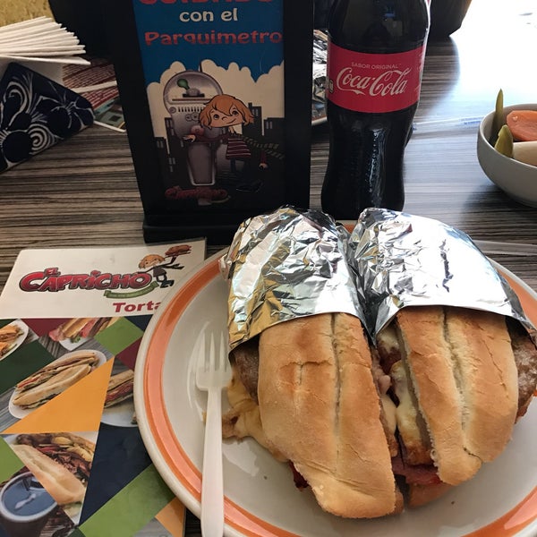 Foto tomada en Tortas El Capricho  por Arthur C. el 2/8/2017