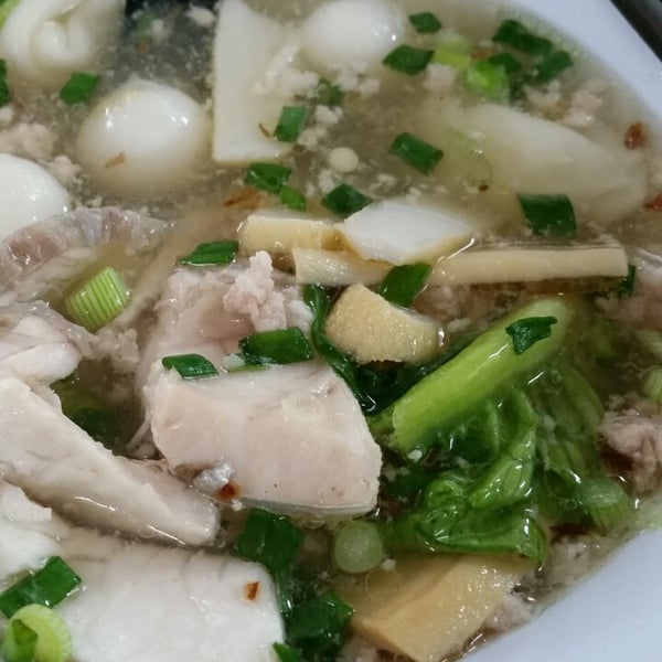 Foto Di Kuehtiaw Sup Bebola Ikan 9 Visitatori