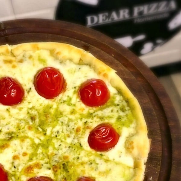 Снимок сделан в Dear Pizza Homemade пользователем Burak A. 1/17/2019