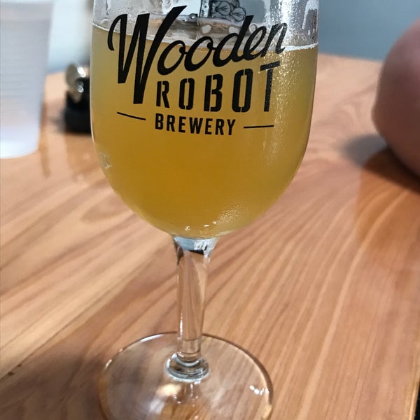 Photo taken at Wooden Robot Brewery by Terry C. on 7/15/2021