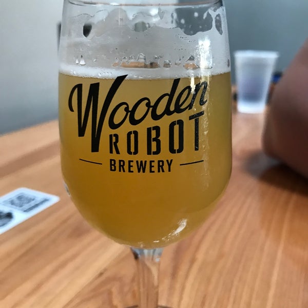 Photo taken at Wooden Robot Brewery by Terry C. on 7/15/2021