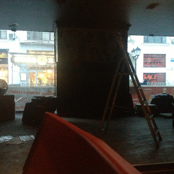 4/13/2013にEwan J.がАрт-кафе «Керосинка»で撮った写真