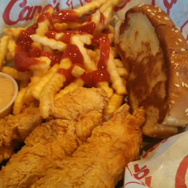 Photo taken at Raising Cane&#39;s Chicken Fingers by Martini M. on 11/20/2014