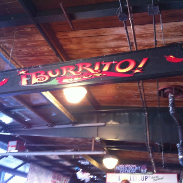 7/27/2013 tarihinde Ashley J.ziyaretçi tarafından Burrito Bros.'de çekilen fotoğraf