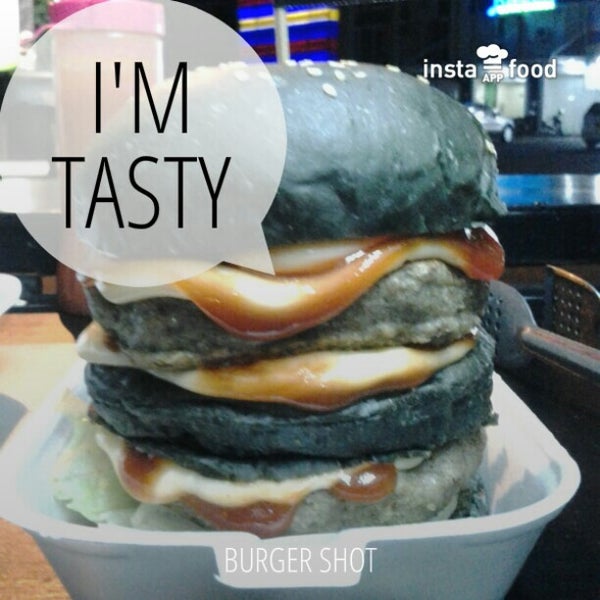 รูปภาพถ่ายที่ Burger Shot โดย Andy K. เมื่อ 12/21/2013